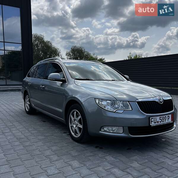 Универсал Skoda Superb 2012 в Каменец-Подольском