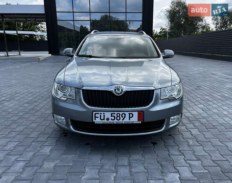 Универсал Skoda Superb 2012 в Каменец-Подольском
