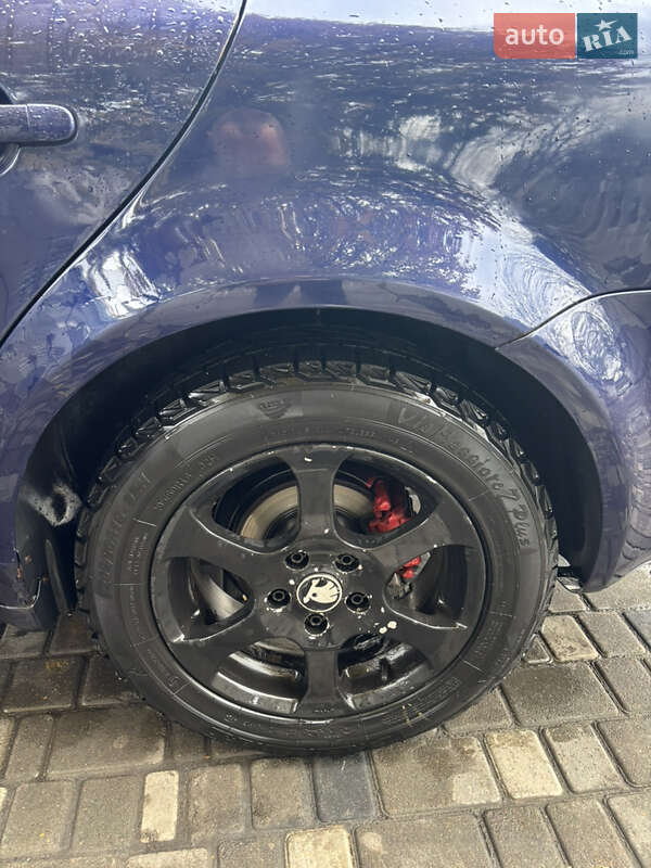 Лифтбек Skoda Superb 2002 в Звягеле