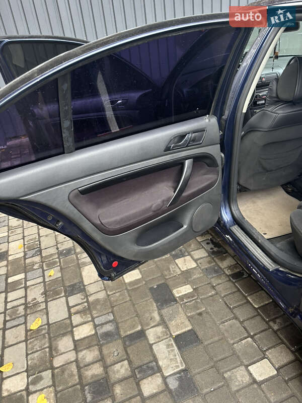 Лифтбек Skoda Superb 2002 в Звягеле