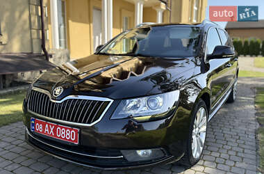 Універсал Skoda Superb 2014 в  фото 26 Універсал Skoda Superb 2014 в