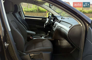Універсал Skoda Superb 2014 в  фото 57 Універсал Skoda Superb 2014 в