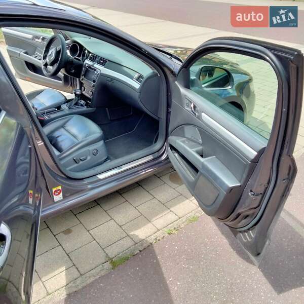 Универсал Skoda Superb 2010 в Хмельницком