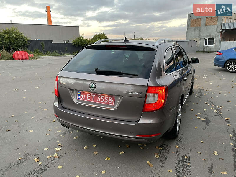 Універсал Skoda Superb 2012 в Рівному