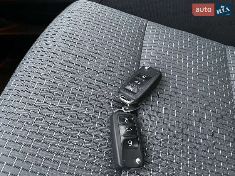 Універсал Skoda Superb 2012 в Рівному