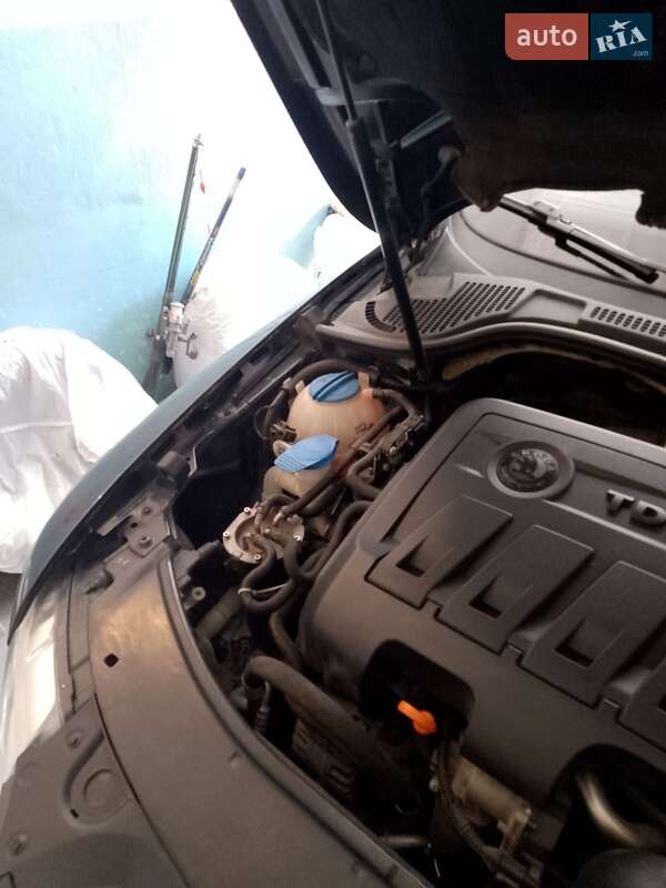 Лифтбек Skoda Superb 2011 в Тернополе