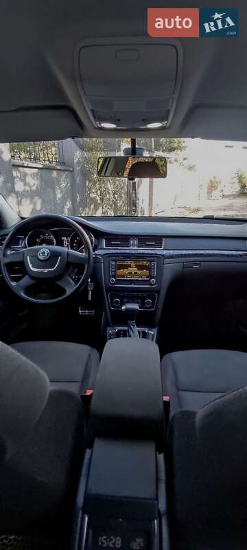 Лифтбек Skoda Superb 2011 в Одессе