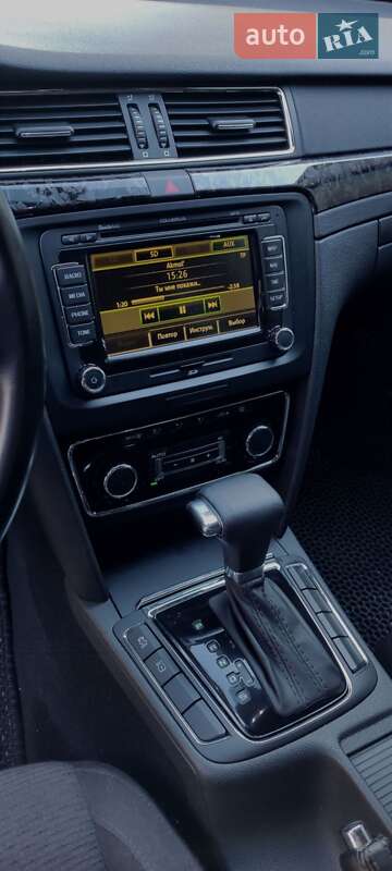 Лифтбек Skoda Superb 2011 в Одессе