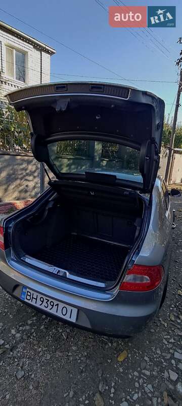 Лифтбек Skoda Superb 2011 в Одессе