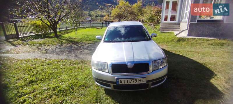 Лифтбек Skoda Superb 2002 в Верховине