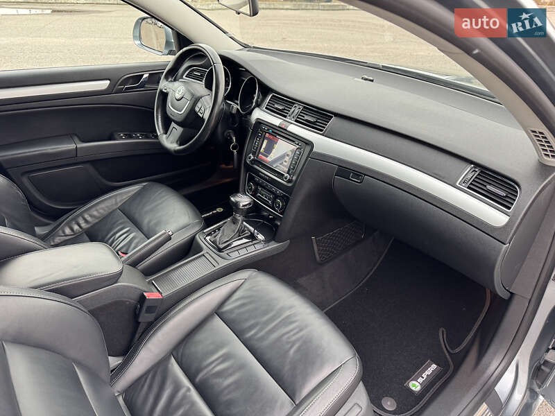 Универсал Skoda Superb 2011 в Белой Церкви