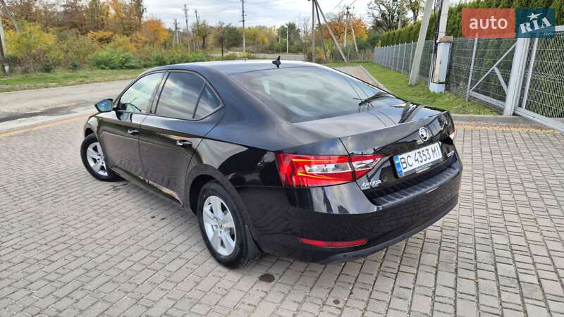 Лифтбек Skoda Superb 2016 в Львове фото 30 Лифтбек Skoda Superb 2016 в Львове
