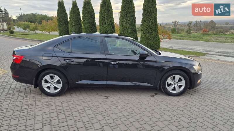 Лифтбек Skoda Superb 2016 в Львове фото 78 Лифтбек Skoda Superb 2016 в Львове