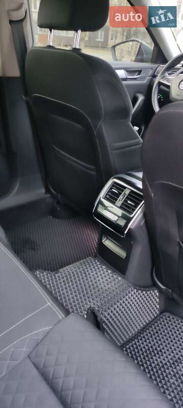 Лифтбек Skoda Superb 2015 в Кривом Роге фото 11 Лифтбек Skoda Superb 2015 в Кривом Роге
