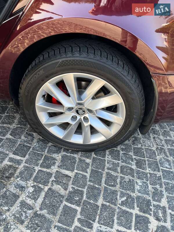 Универсал Skoda Superb 2012 в Днепре
