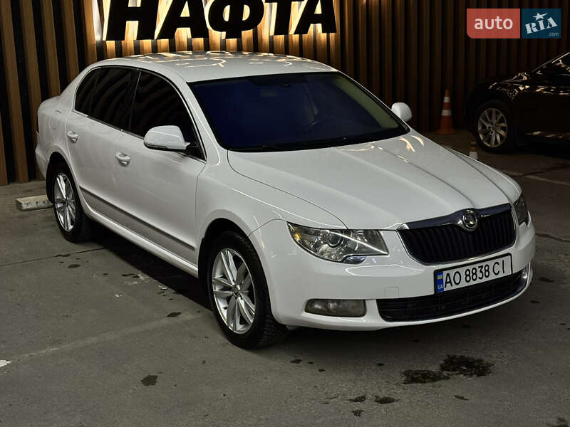Лифтбек Skoda Superb 2011 в Ужгороде фото 8 Лифтбек Skoda Superb 2011 в Ужгороде