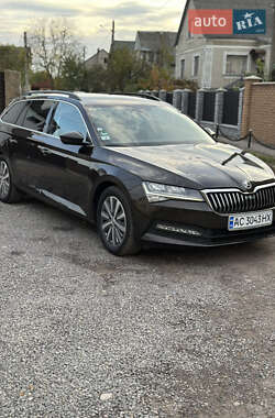Універсал Skoda Superb 2021 в Нововолинську