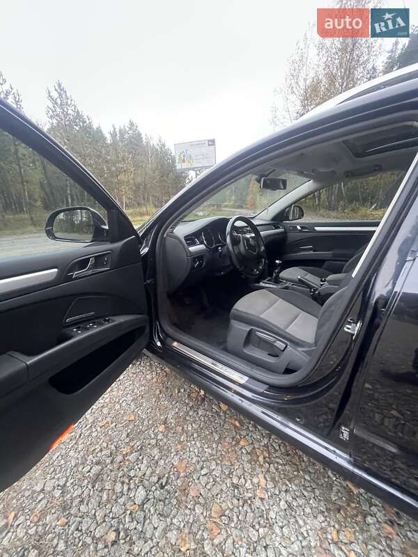 Универсал Skoda Superb 2011 в Малине фото 11 Универсал Skoda Superb 2011 в Малине