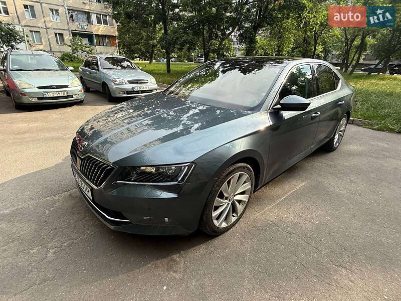 Ліфтбек Skoda Superb 2016 в Києві