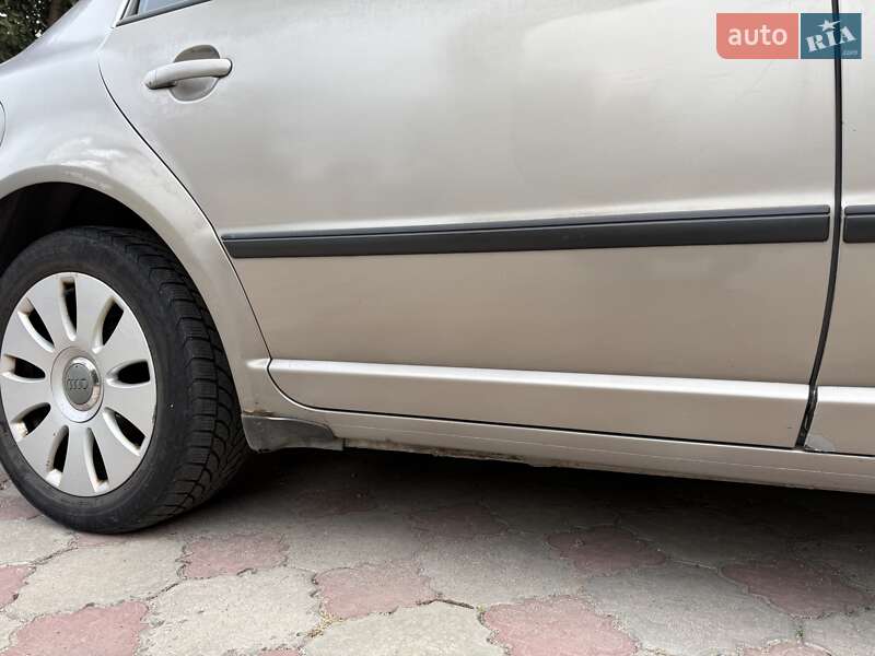 Лифтбек Skoda Superb 2008 в Запорожье фото 3 Лифтбек Skoda Superb 2008 в Запорожье