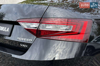 Лифтбек Skoda Superb 2017 в 