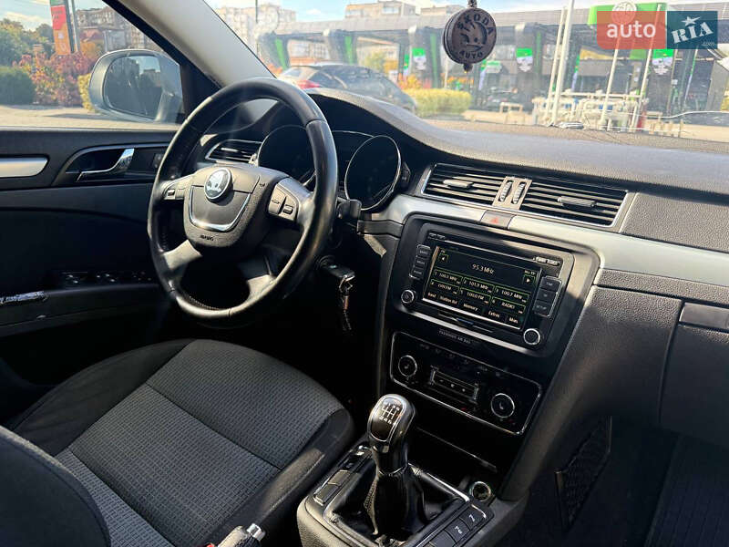 Лифтбек Skoda Superb 2008 в Хмельницком