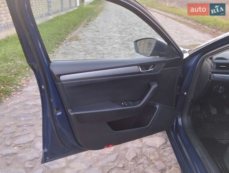 Лифтбек Skoda Superb 2017 в Дубно фото 13 Лифтбек Skoda Superb 2017 в Дубно