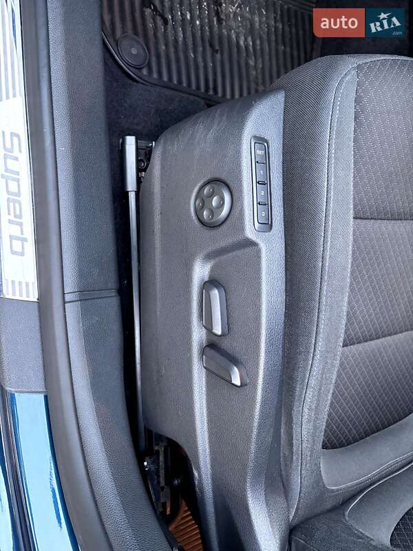 Ліфтбек Skoda Superb 2014 в Дубні фото 5 Ліфтбек Skoda Superb 2014 в Дубні