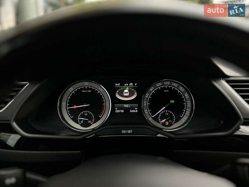 Универсал Skoda Superb 2018 в Ровно