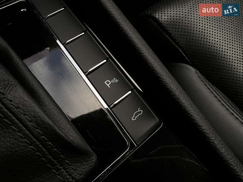 Универсал Skoda Superb 2018 в Ровно