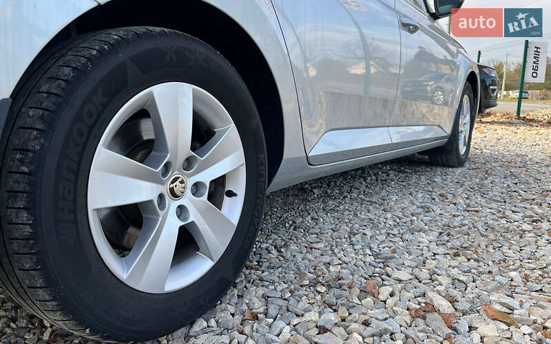 Універсал Skoda Superb 2019 в Коломиї фото 30 Універсал Skoda Superb 2019 в Коломиї