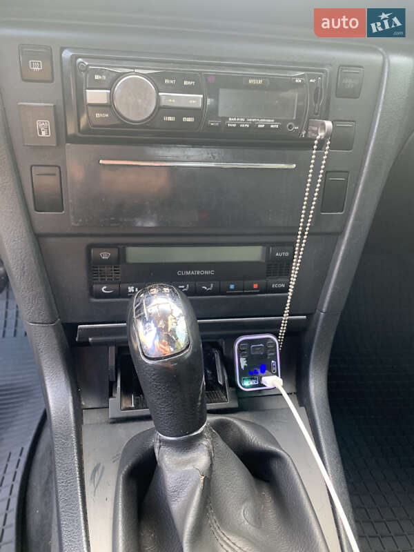 Ліфтбек Skoda Superb 2006 в Дніпрі