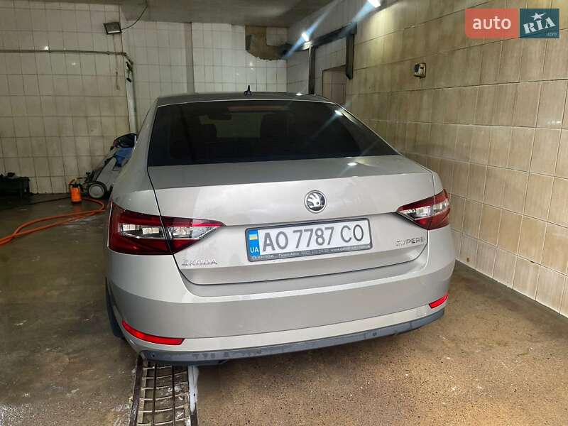 Ліфтбек Skoda Superb 2018 в Рахові фото 2 Ліфтбек Skoda Superb 2018 в Рахові