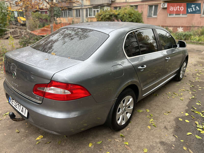 Лифтбек Skoda Superb 2011 в Кривом Роге фото 5 Лифтбек Skoda Superb 2011 в Кривом Роге