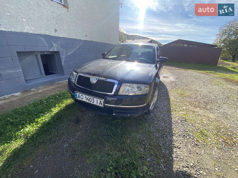 Skoda Superb 2003