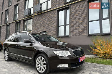 Універсал Skoda Superb 2012 в Львові