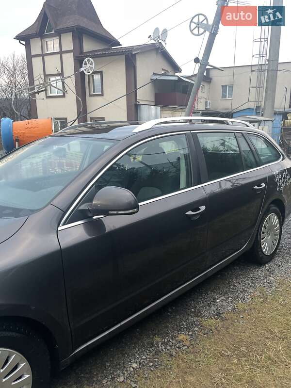 Skoda Superb 2011 Skoda Superb 2011