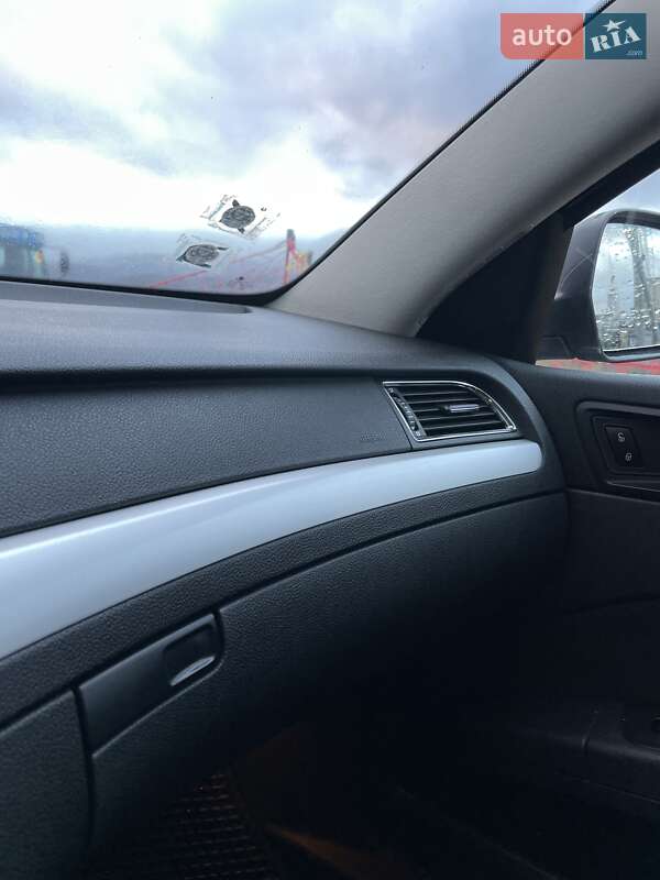 Универсал Skoda Superb 2011 в Ужгороде фото 32 Универсал Skoda Superb 2011 в Ужгороде