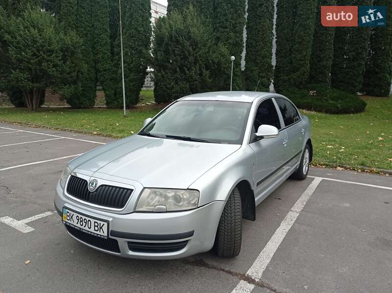 Ліфтбек Skoda Superb 2008 в Рівному фото 3 Ліфтбек Skoda Superb 2008 в Рівному