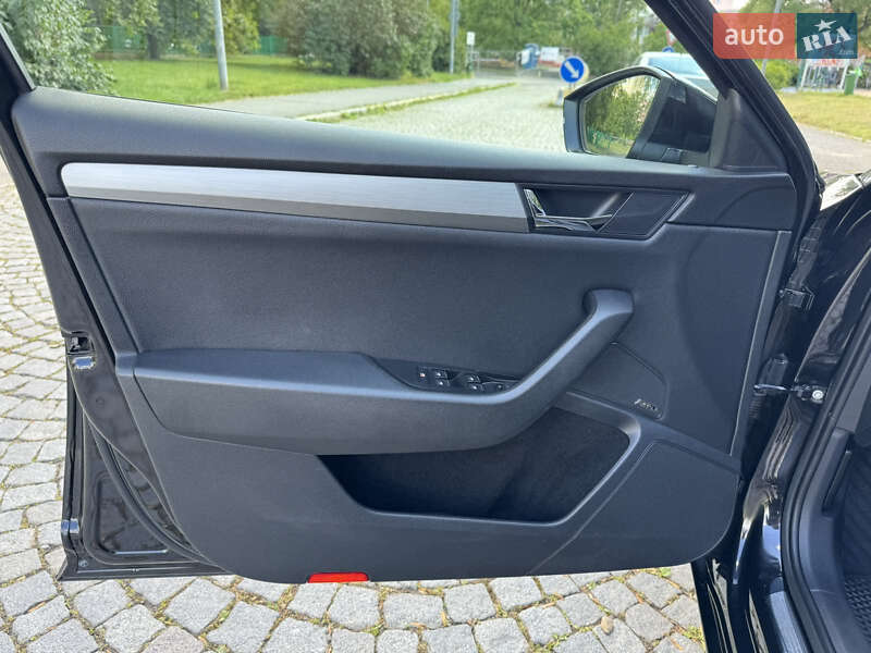 Лифтбек Skoda Superb 2016 в Новом Роздоле фото 20 Лифтбек Skoda Superb 2016 в Новом Роздоле