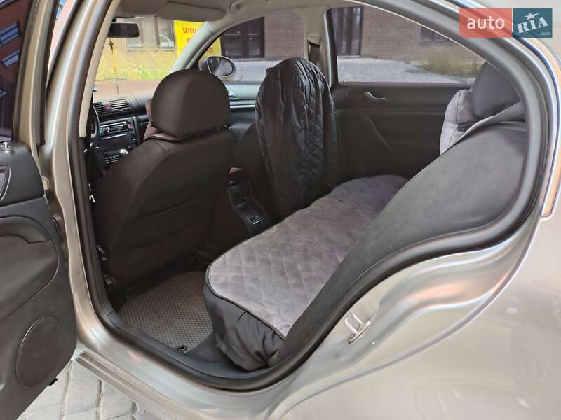 Лифтбек Skoda Superb 2007 в Нетешине