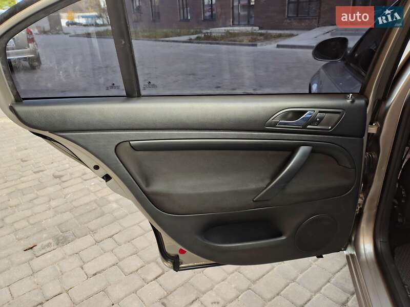 Лифтбек Skoda Superb 2007 в Нетешине