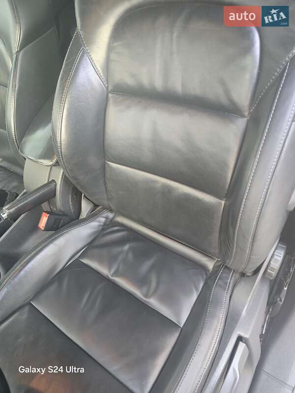 Універсал Skoda Superb 2012 в Івано-Франківську