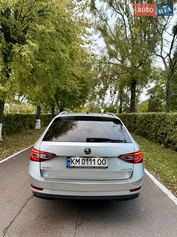 Универсал Skoda Superb 2016 в Звягеле фото 6 Универсал Skoda Superb 2016 в Звягеле