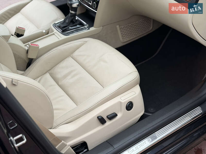 Універсал Skoda Superb 2012 в Рівному