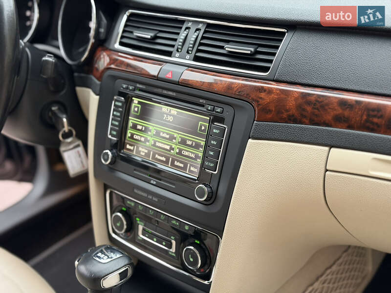 Універсал Skoda Superb 2012 в Рівному