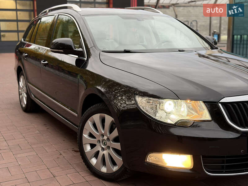 Універсал Skoda Superb 2012 в Рівному
