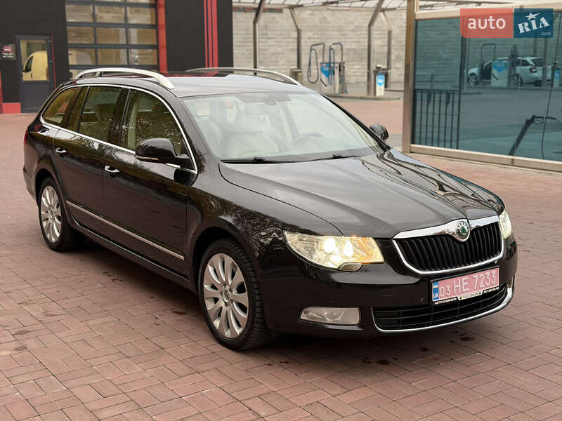 Універсал Skoda Superb 2012 в Рівному