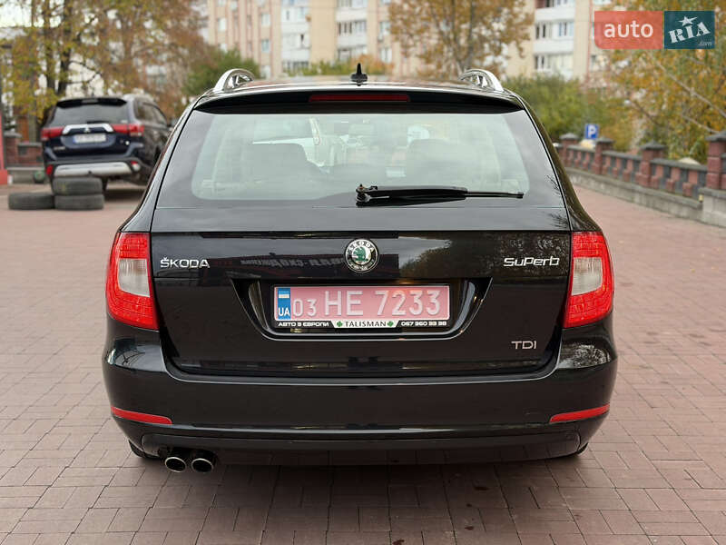Універсал Skoda Superb 2012 в Рівному