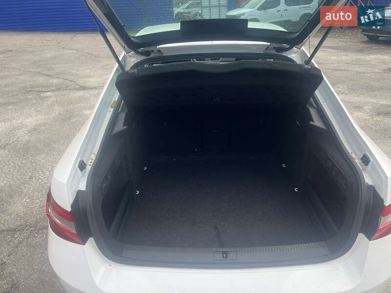 Лифтбек Skoda Superb 2020 в Киеве фото 5 Лифтбек Skoda Superb 2020 в Киеве
